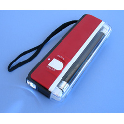 portable-uv-light-requires-4-aa-batteries portable-uv-light-requires-4-aa-batteries
